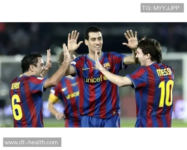 复古风格回归经典足球球星照片重现昔日辉煌与时代印记